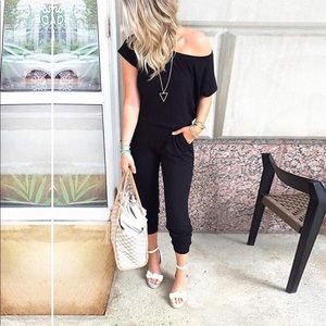 BLOGGER FAVORITE off the shoulder jumper